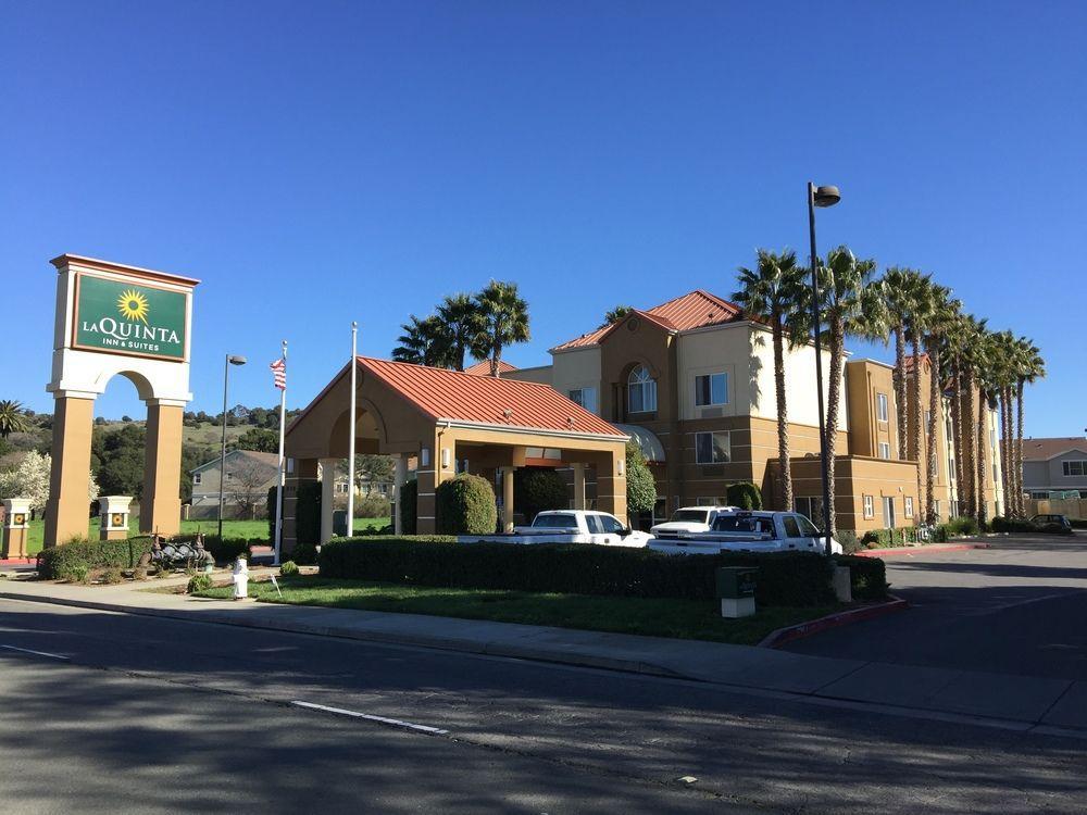 La Quinta By Wyndham Fairfield - Napa Valley Hotel Exterior photo